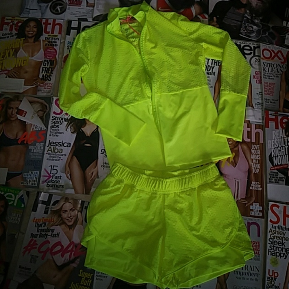 Set Top & short.